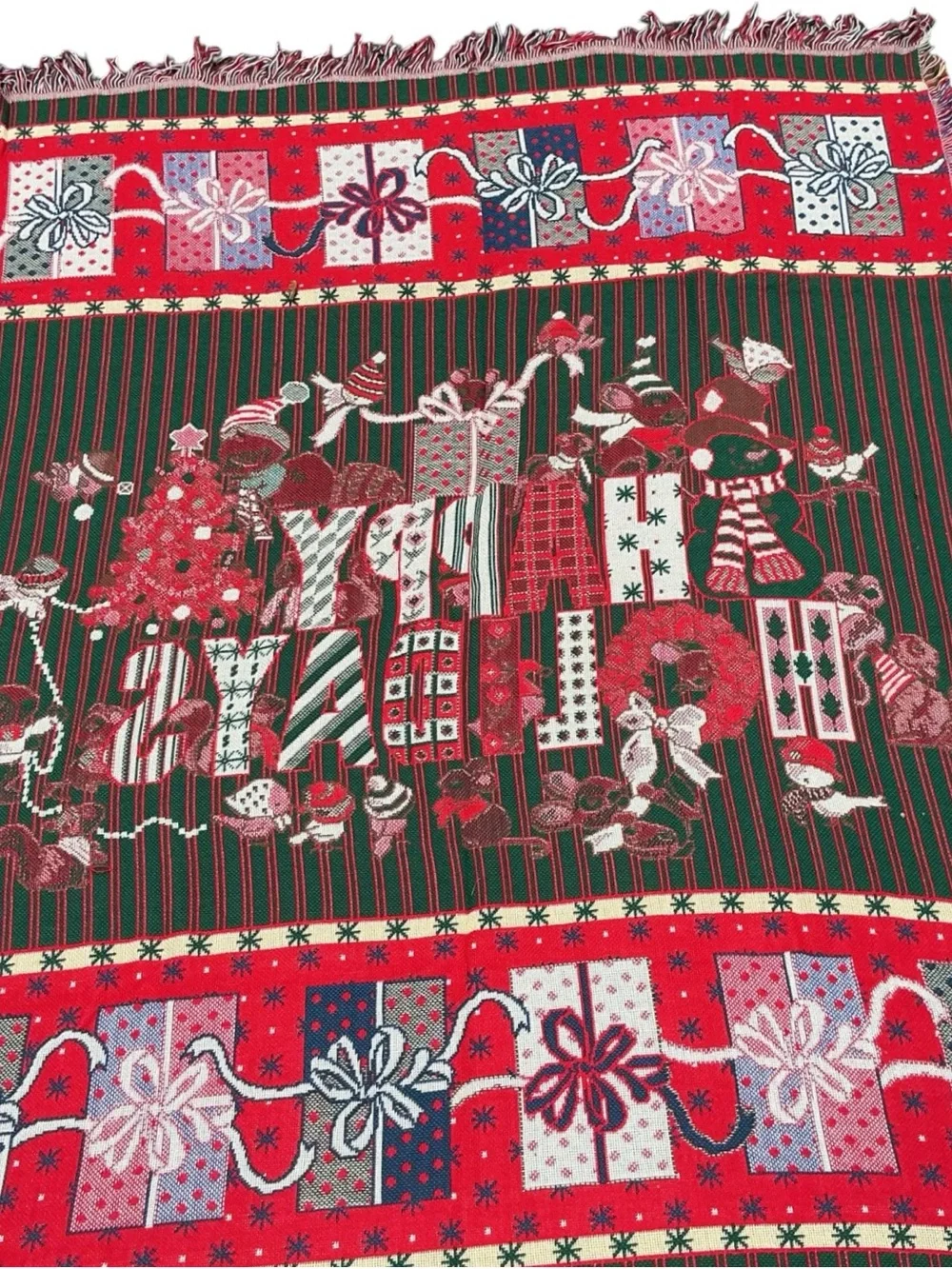 Vintage ‘90’s Christmas Blanket Throw American Weavers Triple Woven 50